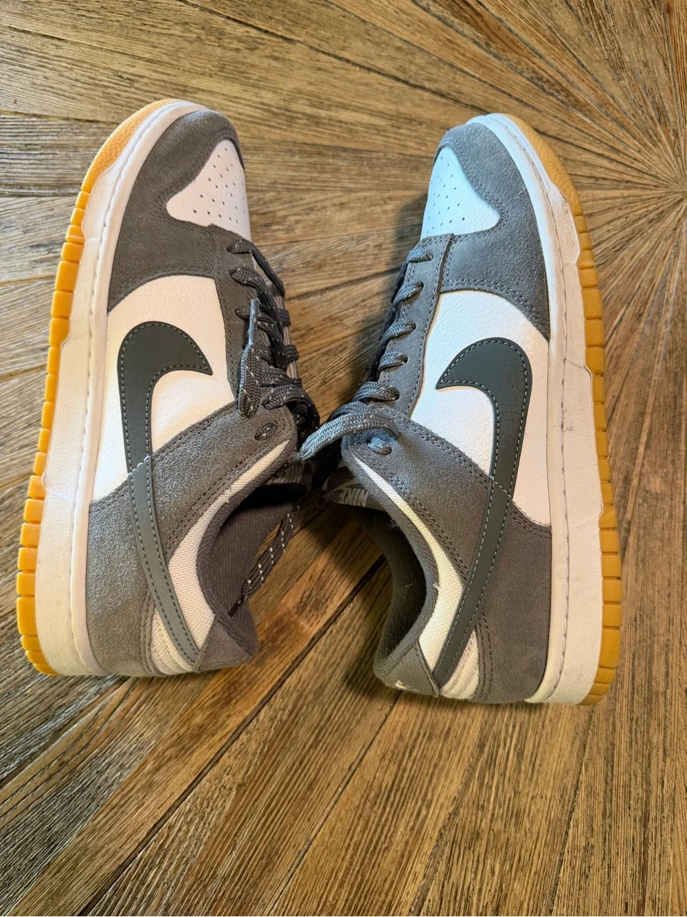 Nike Dunk Low White Cool Grey Gum Sneakers Men’s 8.5 Women’s 10 FV0389-100